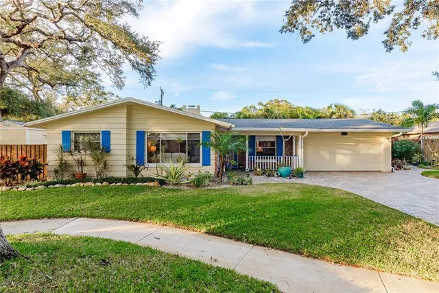 $609,000 | 2132 Oak Grove Drive, Clearwater, FL 33764