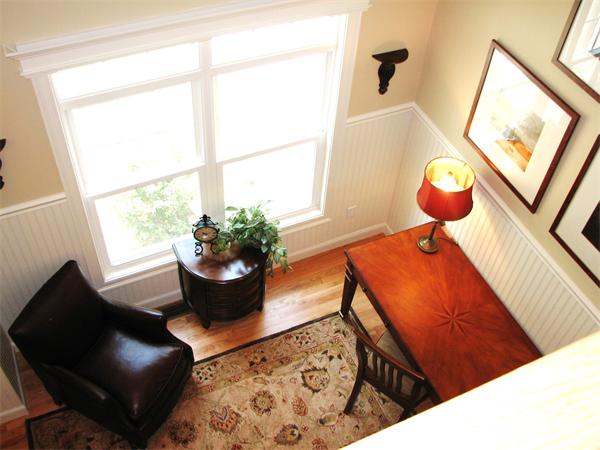 11 C Trail Ridge Way, Unit 35 Harvard, MA 01451 - Photo 19 of 30 a living room with a couch and a potted plant