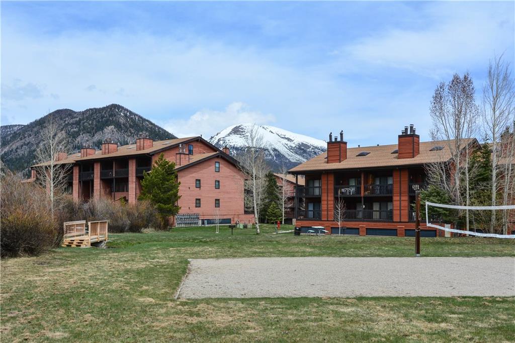 500 Bills Ranch Road, Unit 271 Frisco, CO 80443 - Photo 21 of 22 front view of a house with a yard