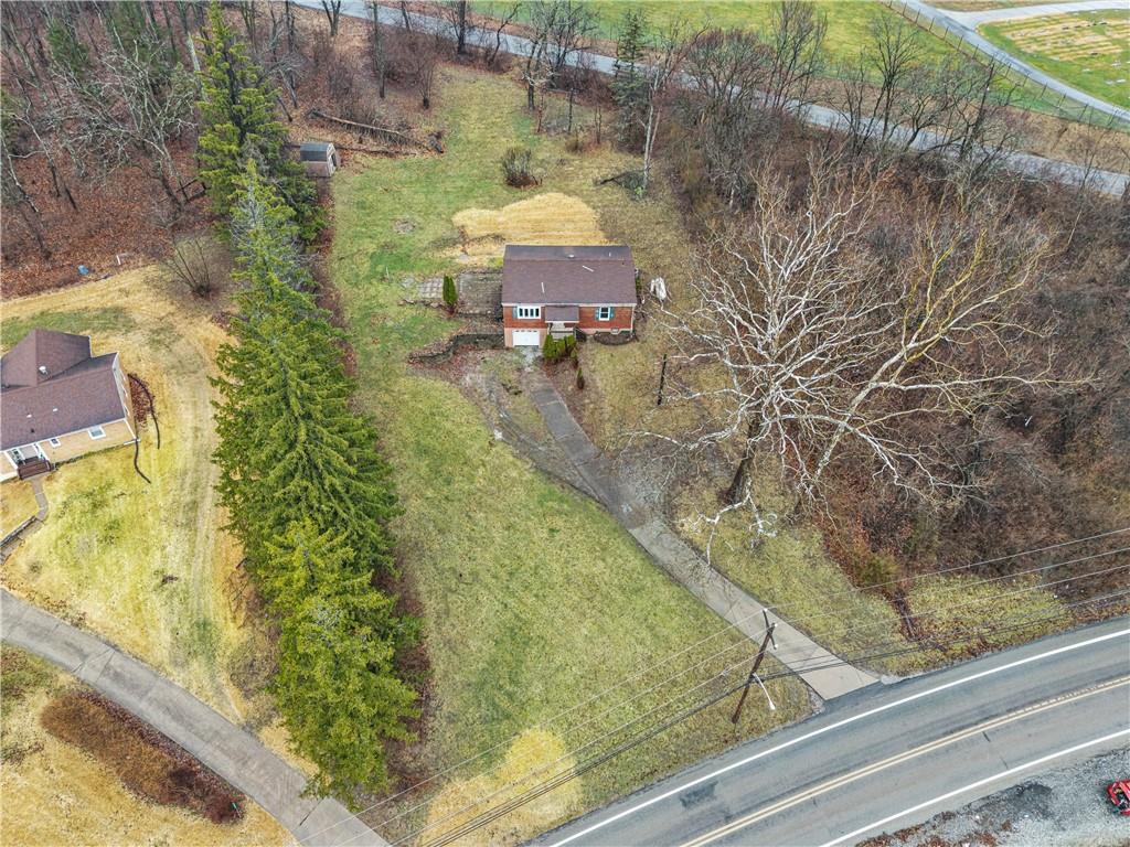 134 Baldwin Road Carnegie, PA 15106 - Photo 6 of 30 Gallery Image 6