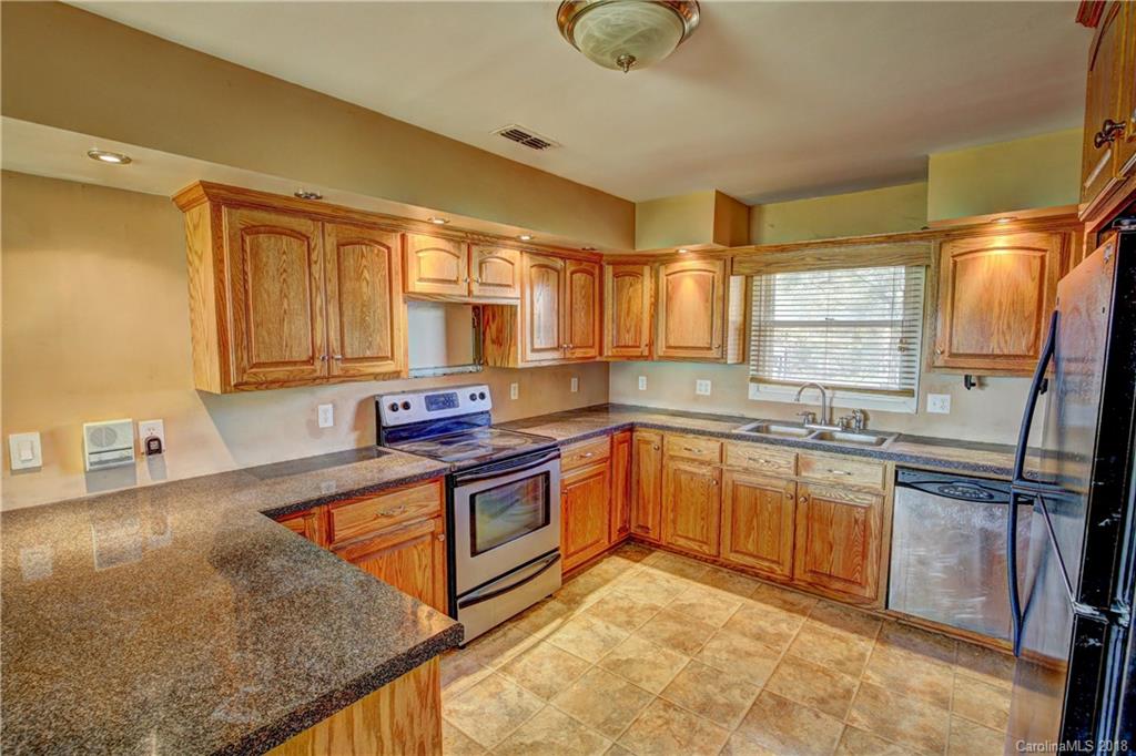 5940 Smith Lake Road Mount Pleasant, NC 28124 - Photo 9 of 22 Gallery Image 9