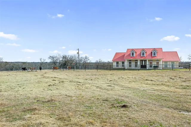 $940,000 | 6471 County Road 314, Jewett, TX 75846