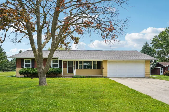 $345,000 | N6454 Harold Street, Lake Mills, WI 53551