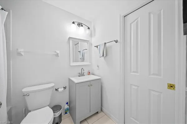 $2,800 | 627 St Andrews Boulevard, Naples, FL 34113