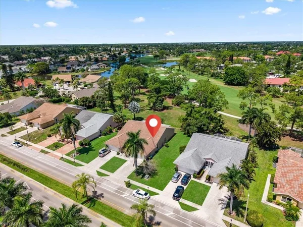 $2,800 | 627 St Andrews Boulevard, Naples, FL 34113