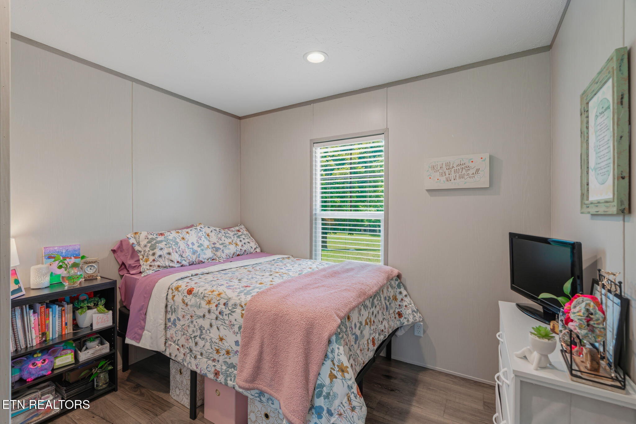 286 JD Farm Road Tellico Plains, TN 37385 - Photo 25 of 58 BEDROOM 2