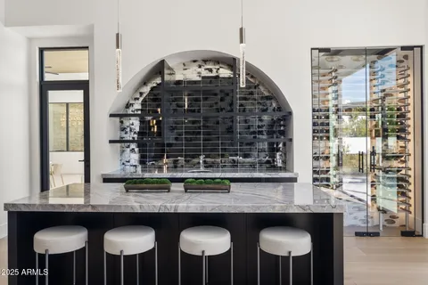 $10,400,000 | 4534 East Pebble Ridge Road, Paradise Valley, AZ 85253