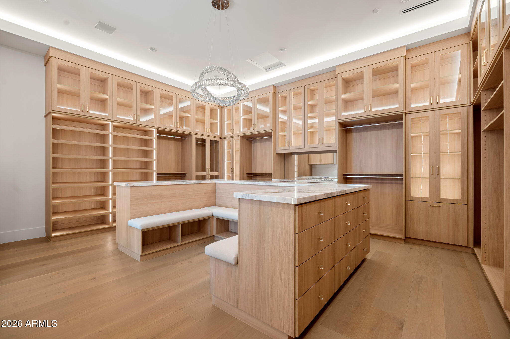 4534 East Pebble Ridge Road Paradise Valley, AZ 85253 - Photo 36 of 74 Primary Closet