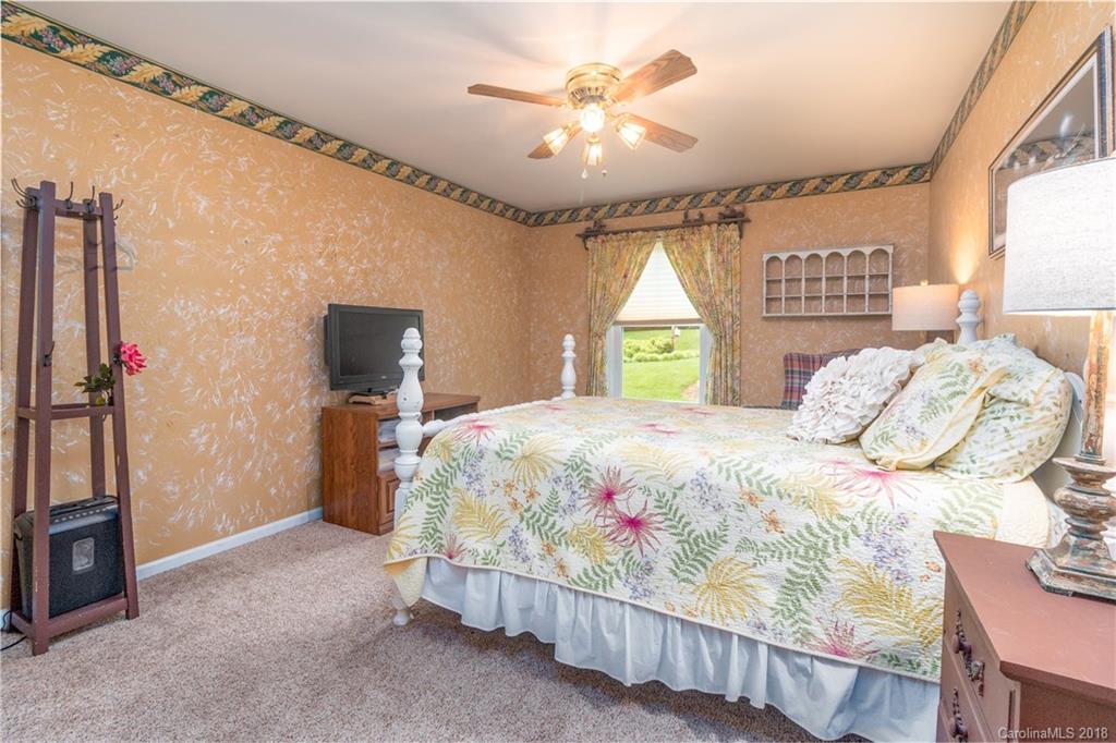 2462 Jacobs Road Gastonia, NC 28054 - Photo 14 of 30 Gallery Image 14