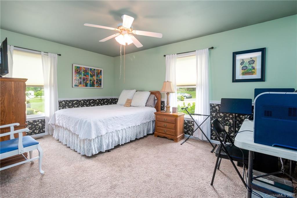 2462 Jacobs Road Gastonia, NC 28054 - Photo 15 of 30 Gallery Image 15