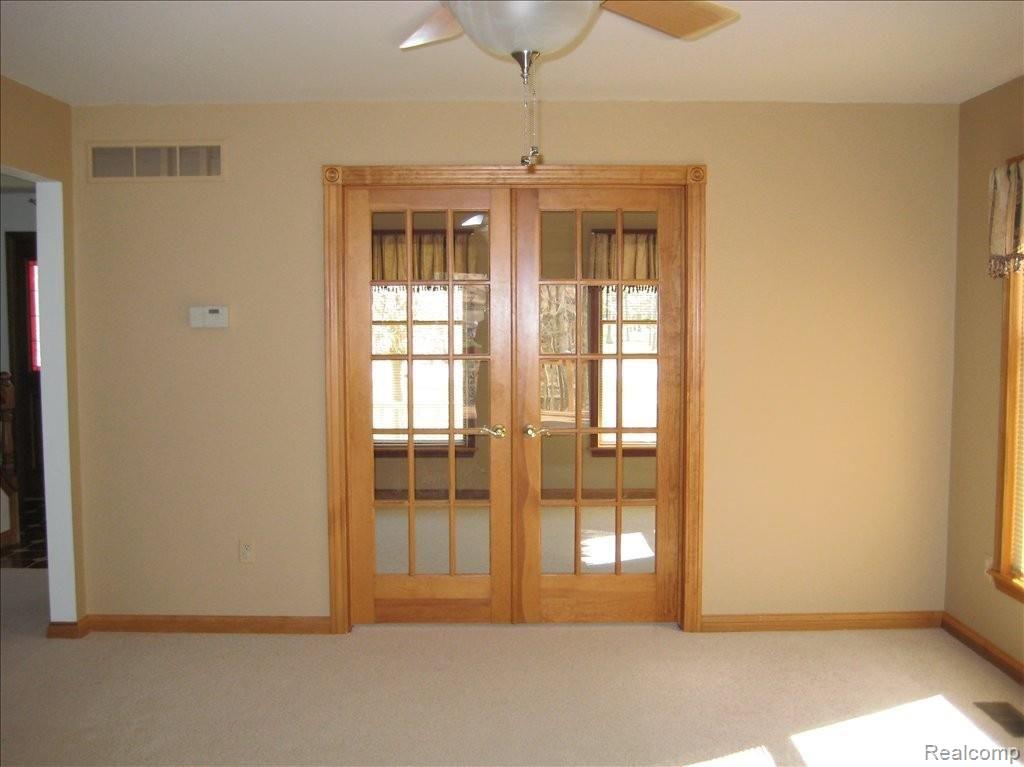 8984 Bridge Road Grosse Ile, MI 48138 - Photo 20 of 24 OFFICE/DEN