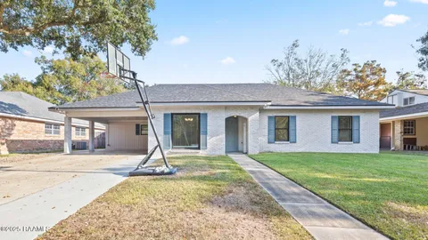 $325,000 | 409 Orangewood Drive, Lafayette, LA 70503