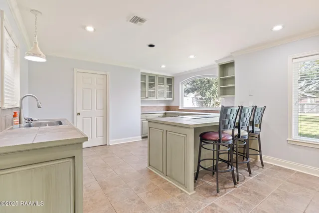 $325,000 | 409 Orangewood Drive, Lafayette, LA 70503