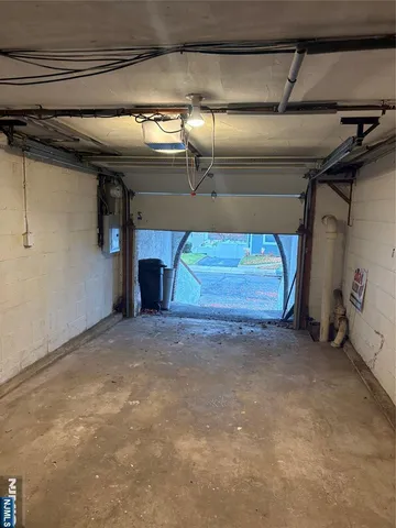 a view of a garage