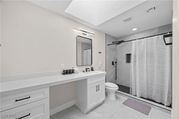 $5,988 | 3482 Pueblo Way, Las Vegas, NV 89169