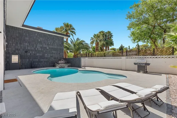 $5,988 | 3482 Pueblo Way, Las Vegas, NV 89169