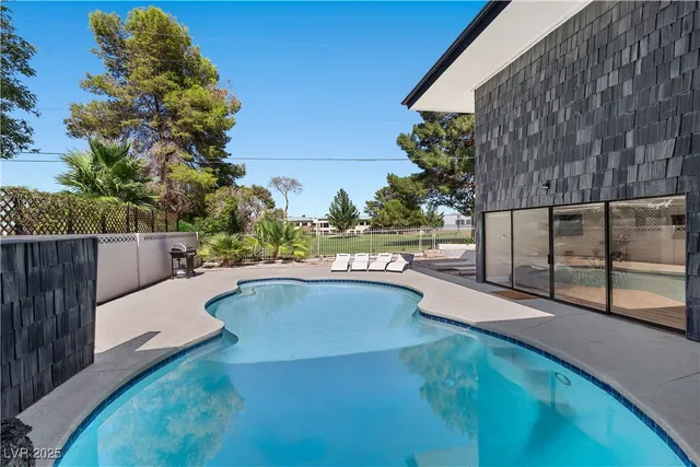 $6,388 | 3482 Pueblo Way, Las Vegas, NV 89169