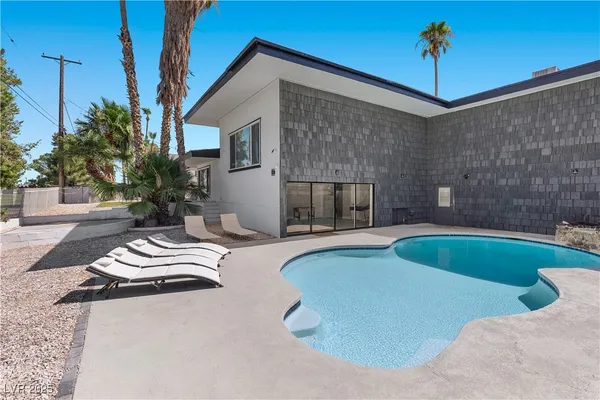 $5,988 | 3482 Pueblo Way, Las Vegas, NV 89169