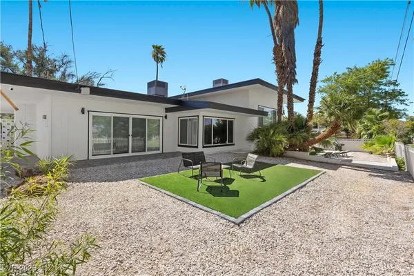 $5,988 | 3482 Pueblo Way, Las Vegas, NV 89169