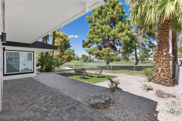 $5,988 | 3482 Pueblo Way, Las Vegas, NV 89169