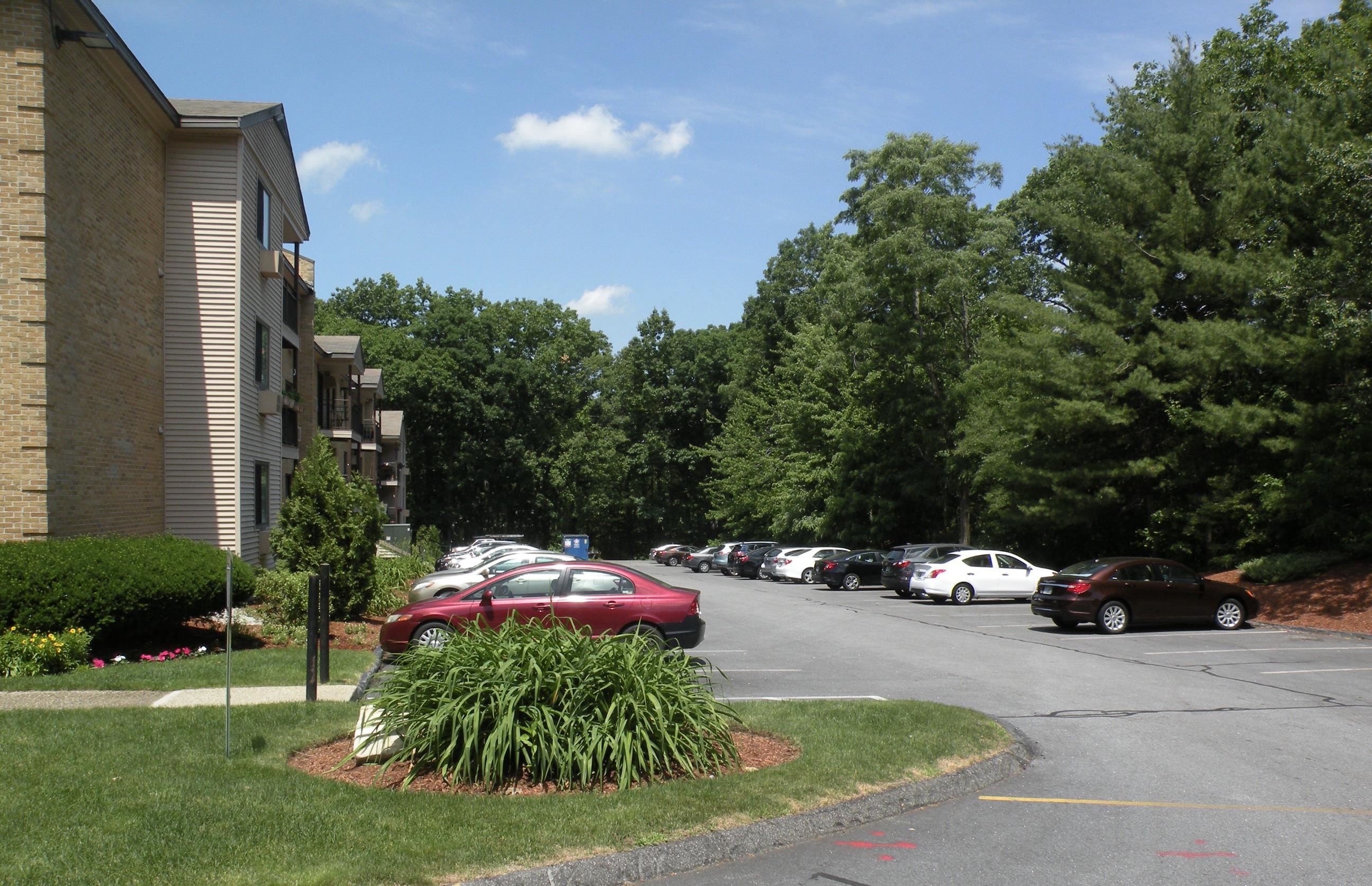 23 Country Club Drive, Unit 1 Manchester, NH 03102 - Photo 11 of 19