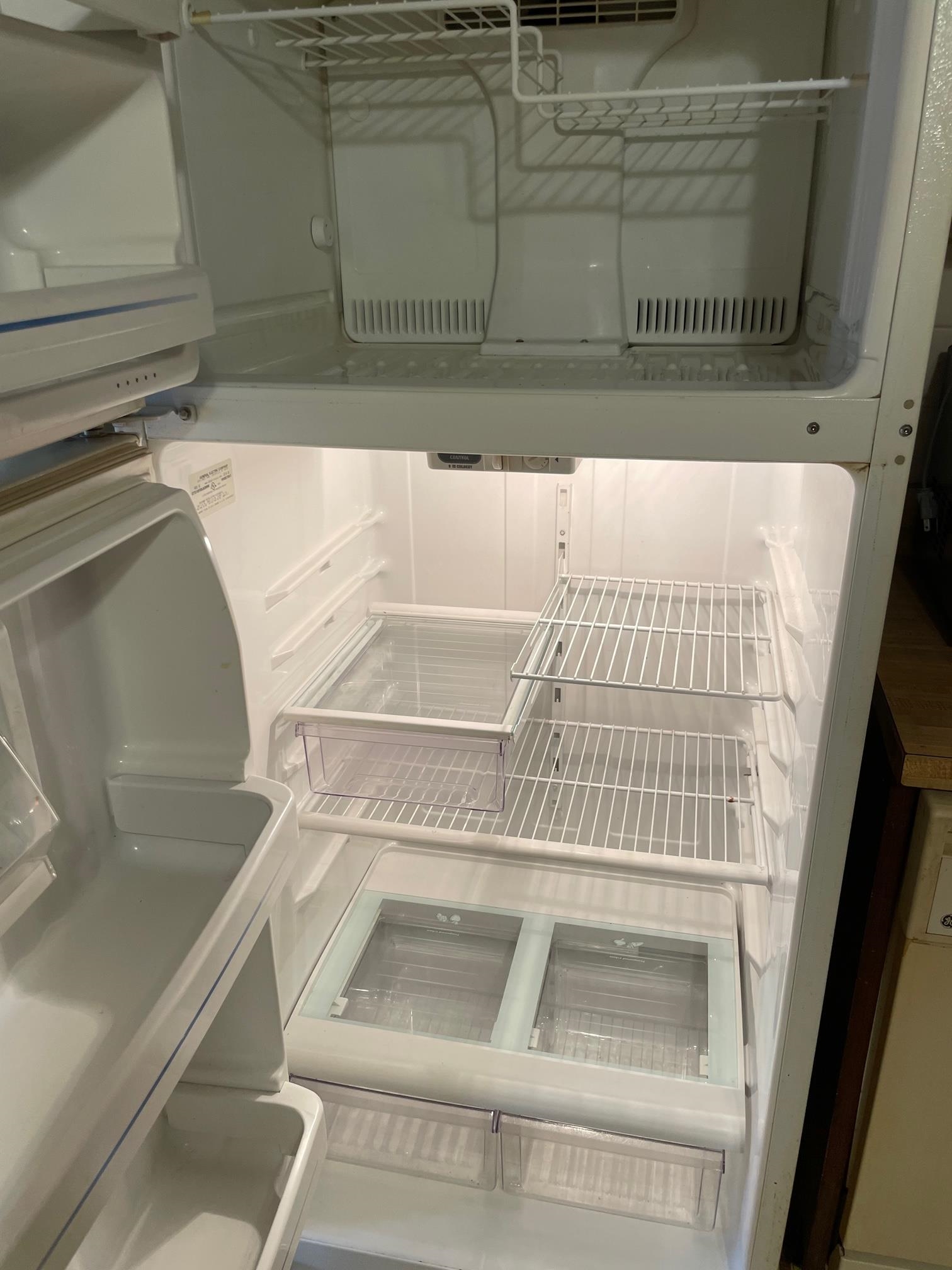 23 Country Club Drive, Unit 1 Manchester, NH 03102 - Photo 15 of 19