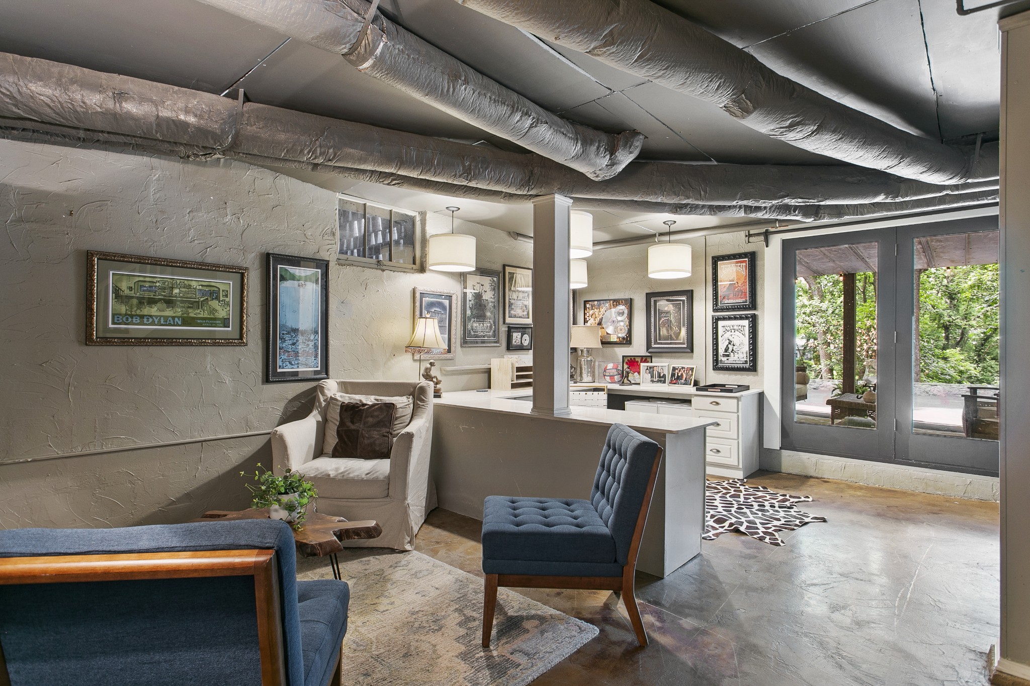 130 Spring Valley Road Nashville, TN 37214 - Photo 33 of 46 a living room with a large window