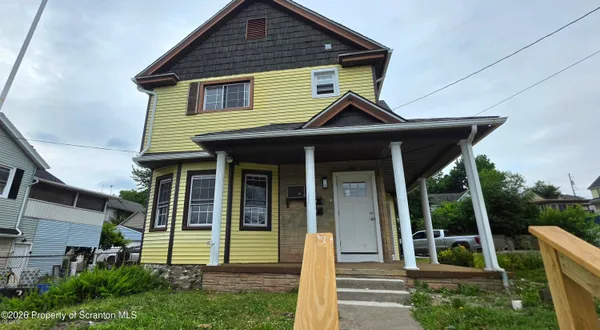 $1,600 | 215 South Valley Avenue, Unit 2, Olyphant, PA 18447