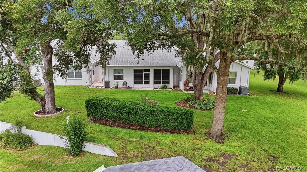 6714 East Waybridge Court Inverness, FL 34452 - Photo 36 of 47 Exterior Back
