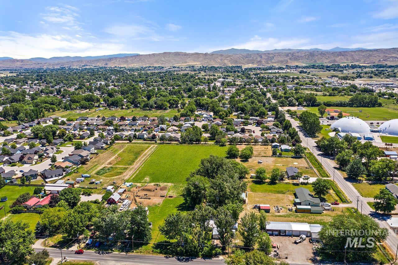 936 South Mill Road Emmett, ID 83617 - Photo 22 of 30