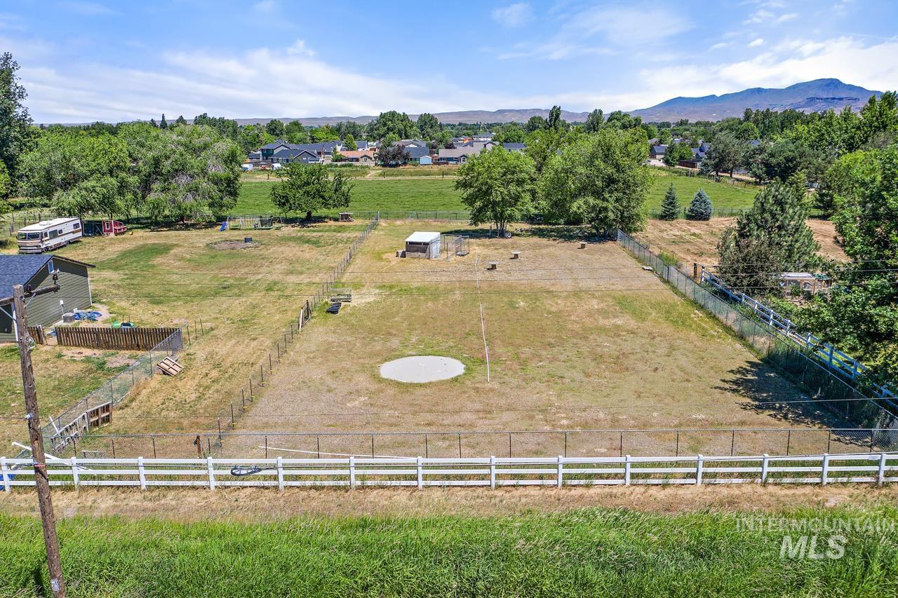 936 South Mill Road Emmett, ID 83617 - Photo 28 of 30