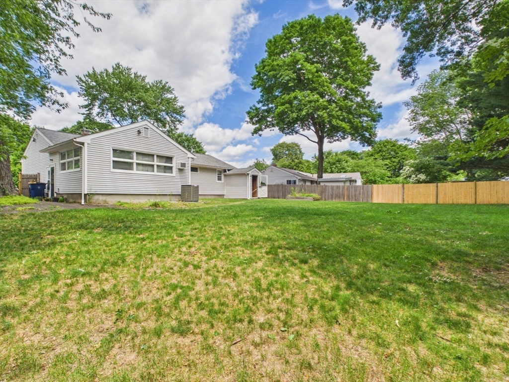 41 Essex Road Sharon, MA 02067 - Photo 35 of 42