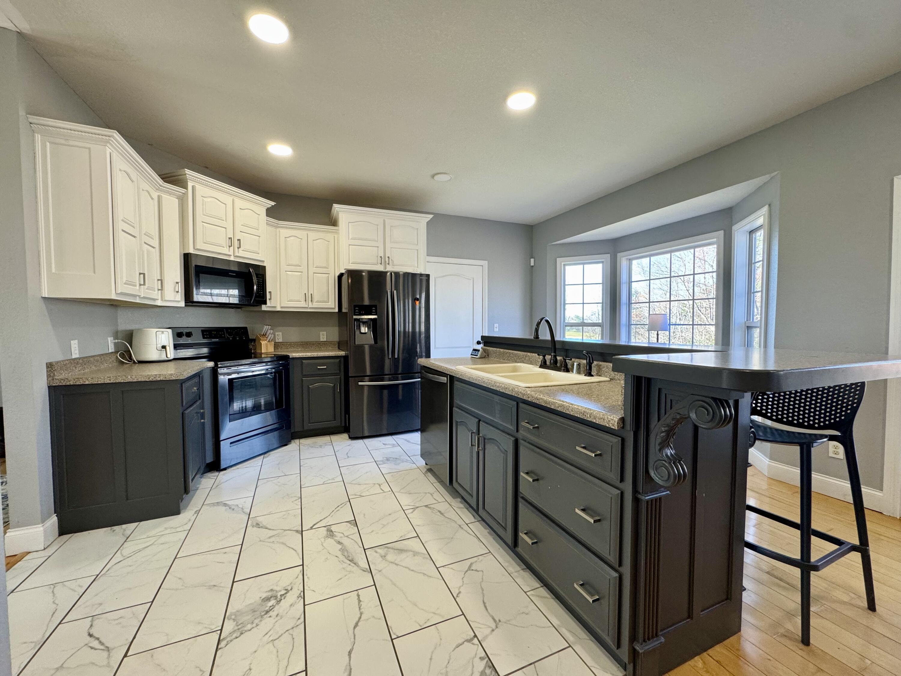192 Pond View Drive Strunk, KY 42649 - Photo 13 of 46 IMG_2054