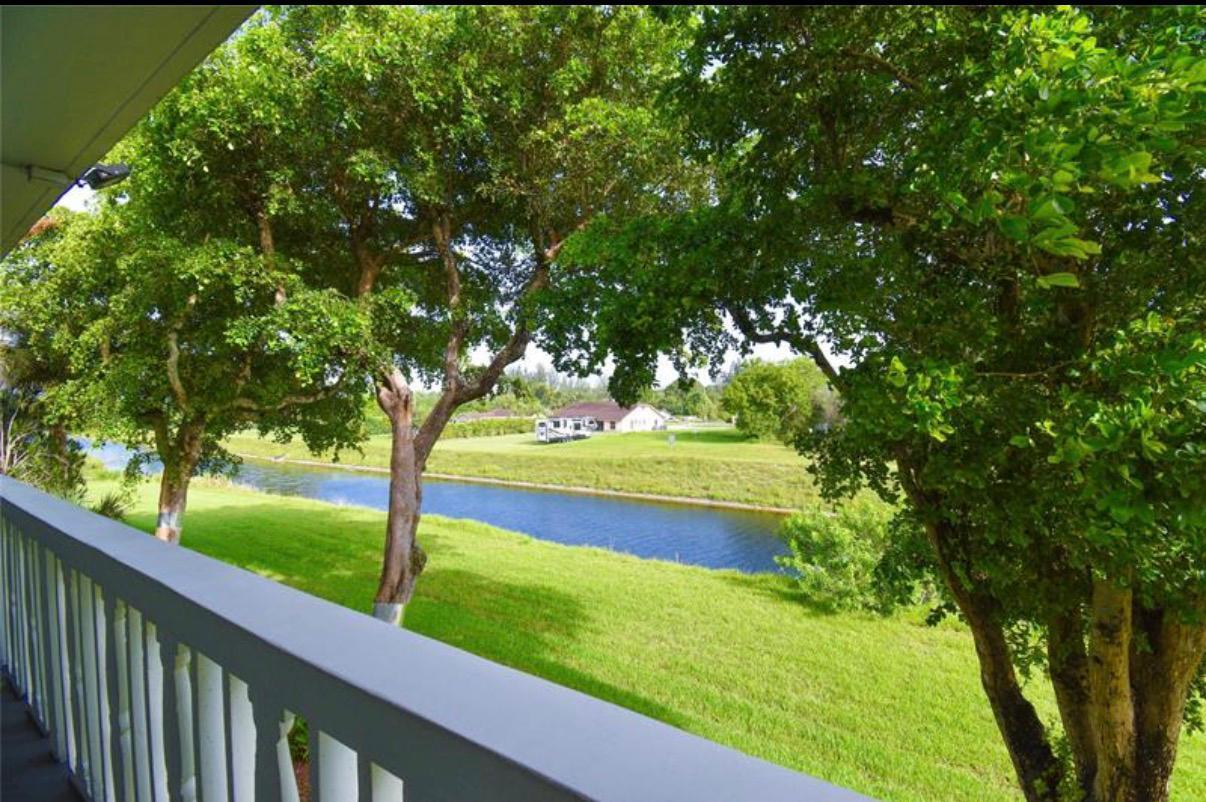 9880 Marina Boulevard, Unit 1520 Boca Raton, FL 33428 - Photo 29 of 36 Front View of Condo
