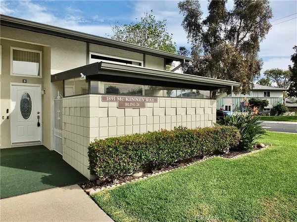 $749,900 | 1891 McKinney Way, Unit 26B, Seal Beach, CA 90740