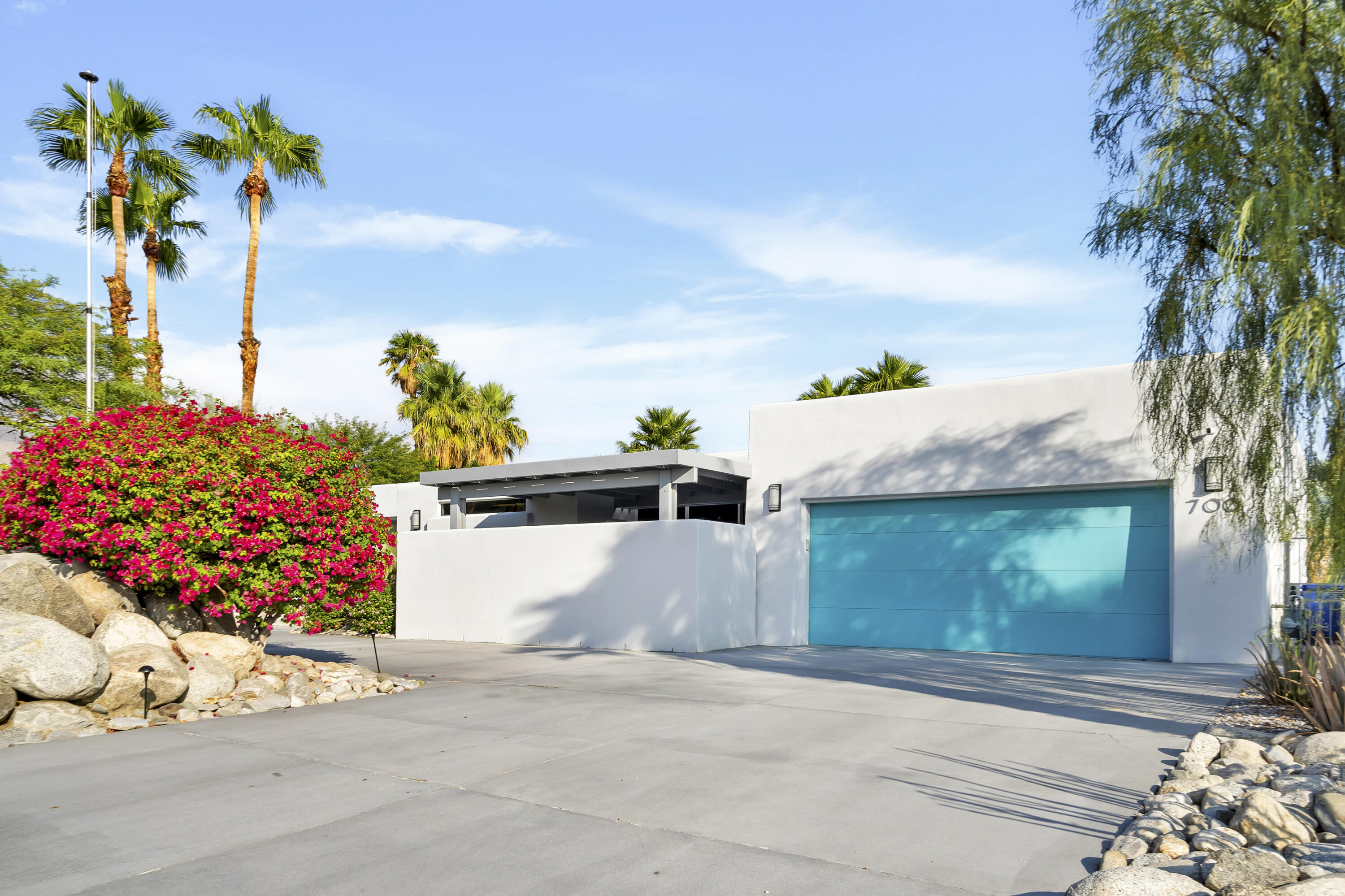 700 West Racquet Club Road Palm Springs, CA 92262 - Photo 12 of 49 12