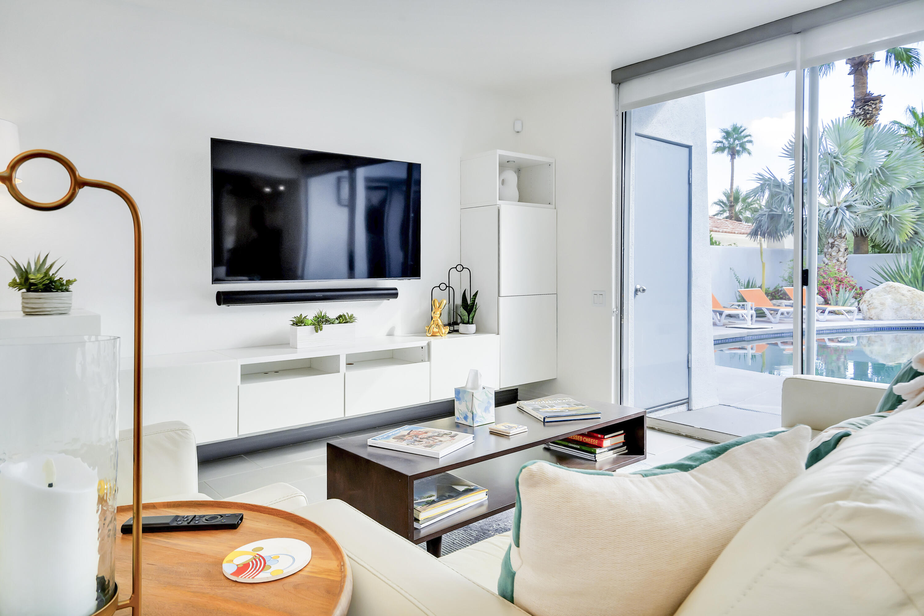 700 West Racquet Club Road Palm Springs, CA 92262 - Photo 4 of 49 4