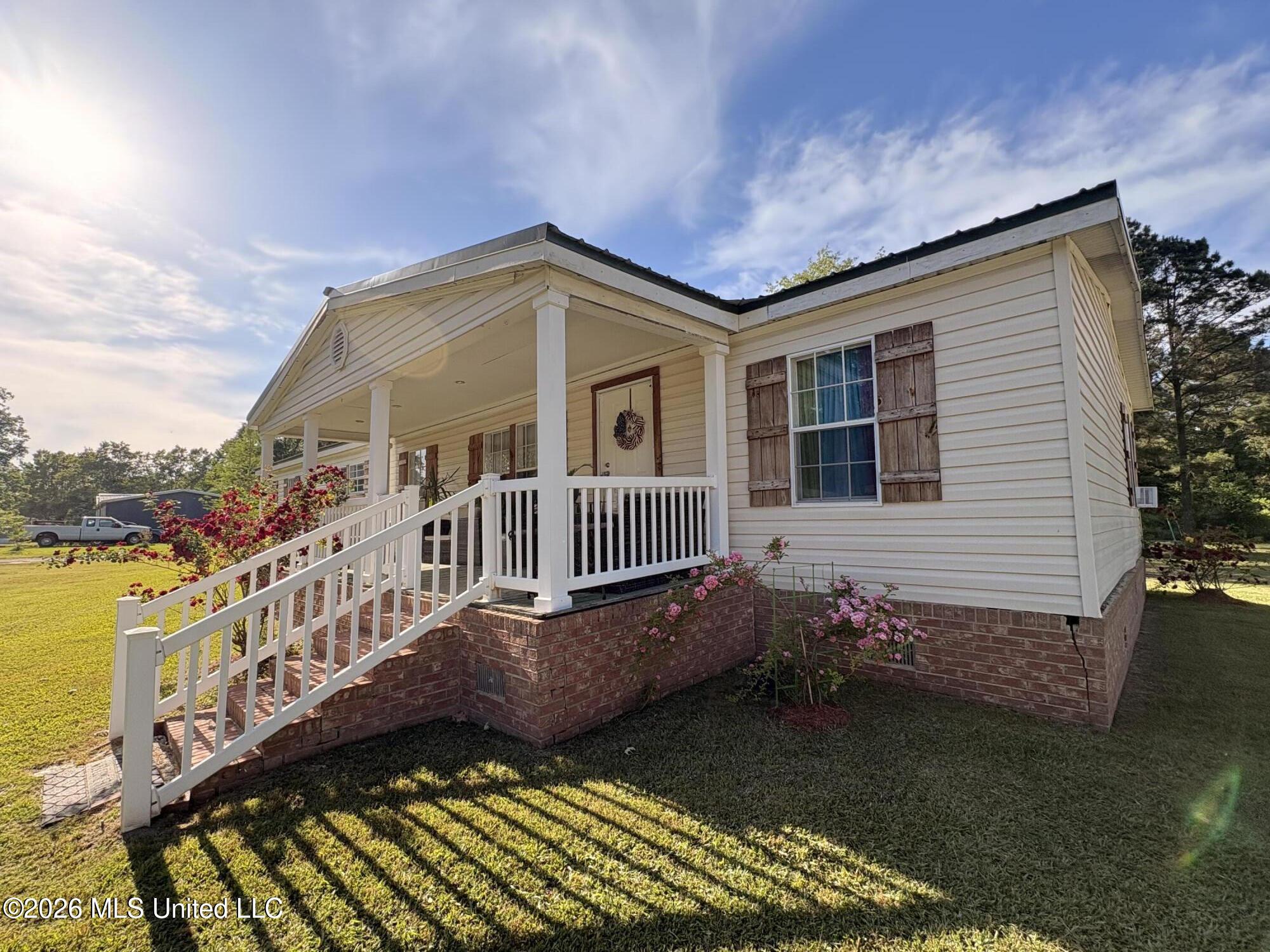 109 Prairie Creek Road Morton, MS 39117 - Photo 3 of 18 IMG_8846