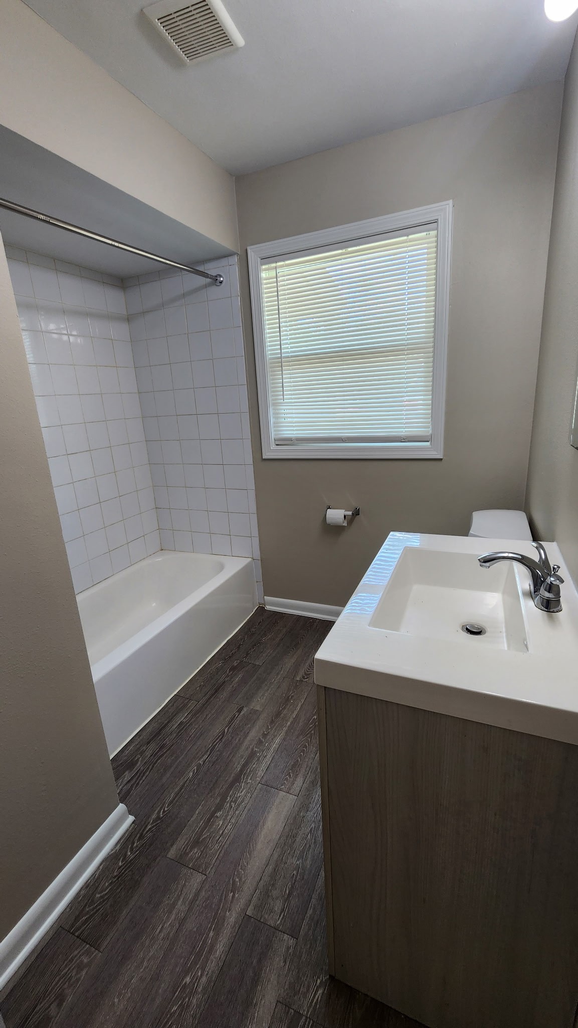 2907 Dragonwick Drive Houston, TX 77045 - Photo 11 of 15