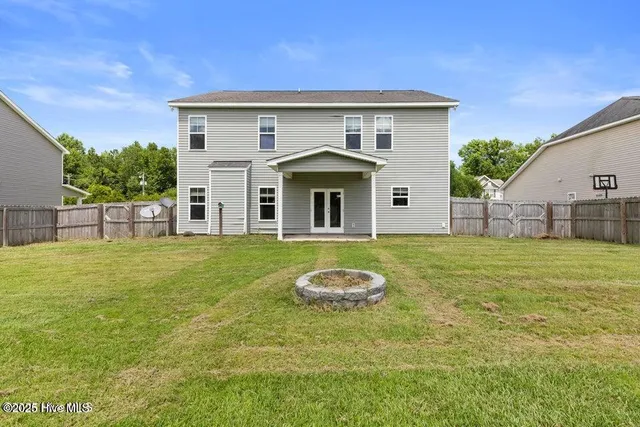 $2,200 | 209 Merin Height Road, Jacksonville, NC 28546