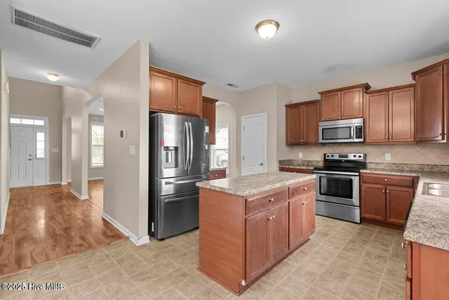 $2,200 | 209 Merin Height Road, Jacksonville, NC 28546