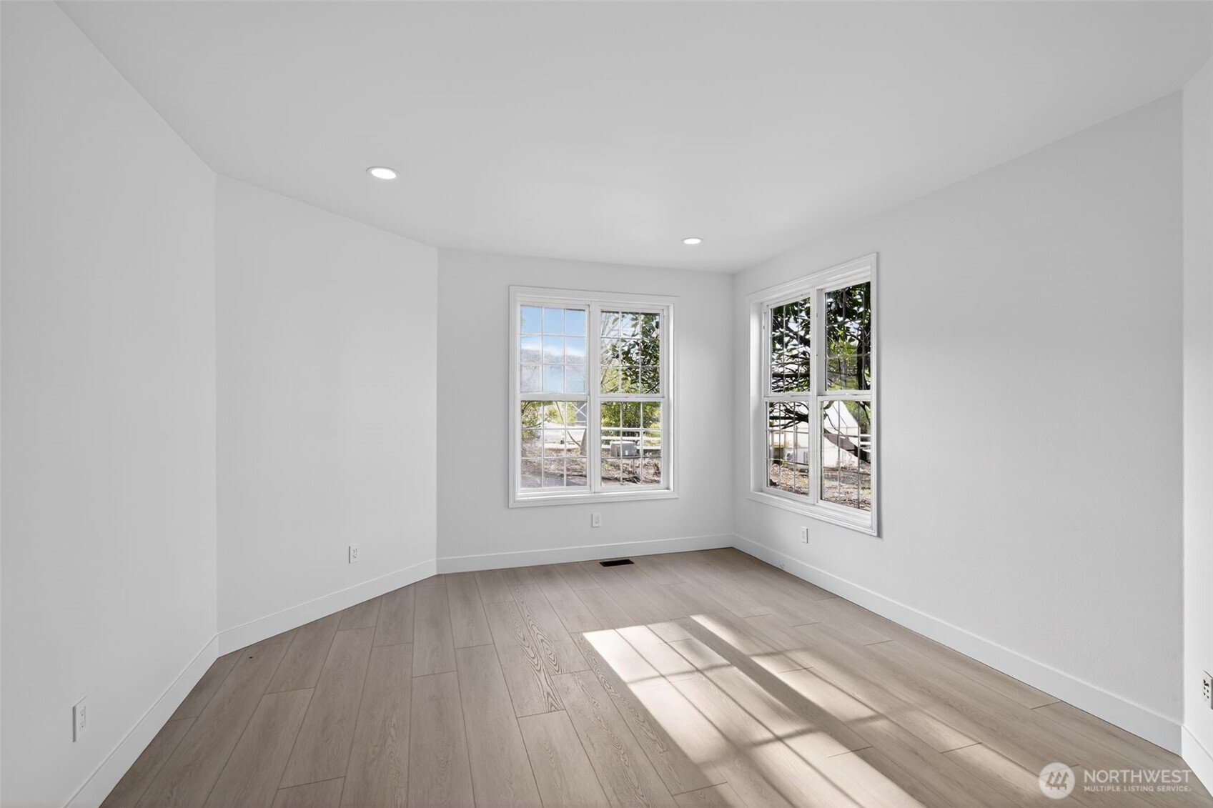 31728 Southeast Issaquah-Fall City Road Fall City, WA 98024 - Photo 24 of 38