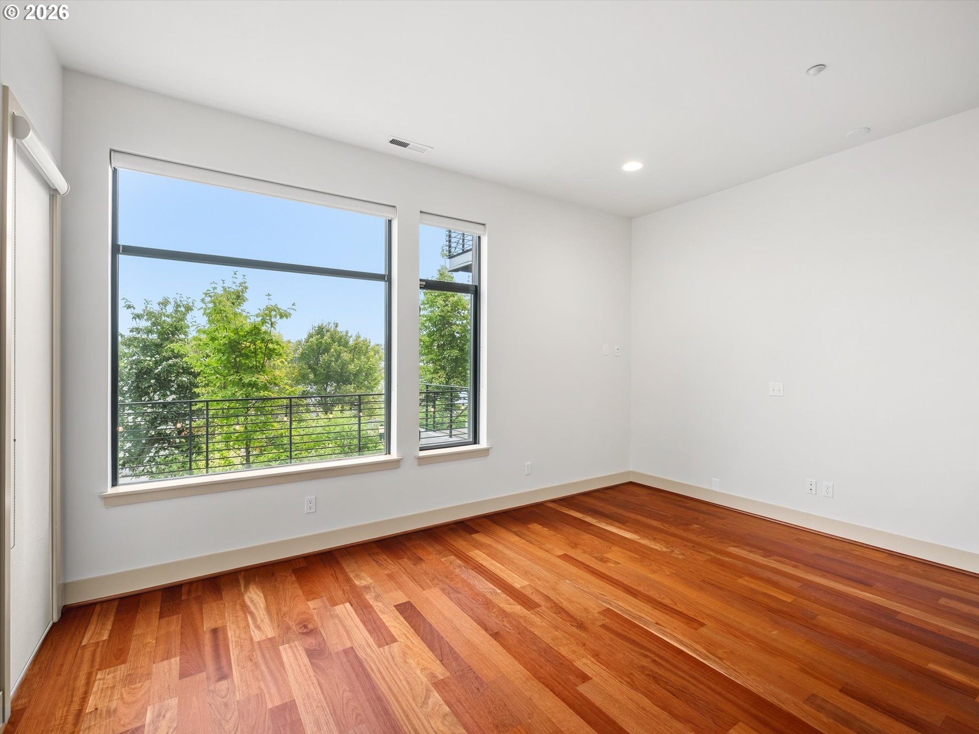 1742 Northwest Riverscape Street, Unit 1742 Portland, OR 97209 - Photo 8 of 31 Gallery Image 8