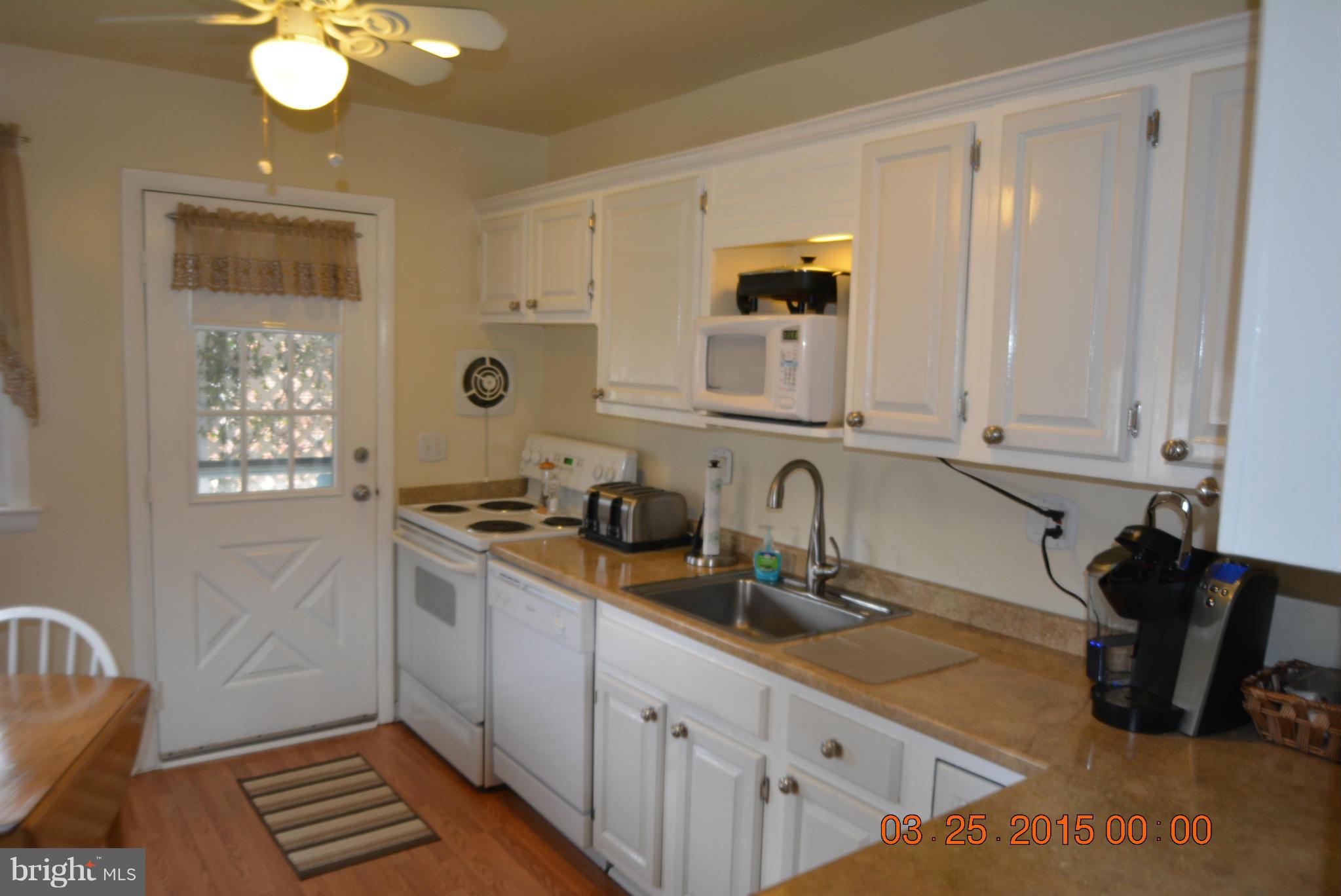 8405 Leaf Road Alexandria, VA 22309 - Photo 6 of 29 Kitchen