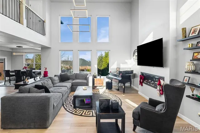 $584,900 | 1633 Timber Ridge, Columbia, IL 62236