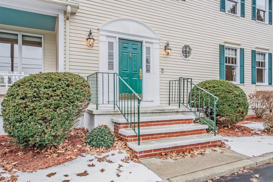 5 High Ridge Drive Lincoln, RI 02865 - Photo 3 of 45 Gallery Image 3