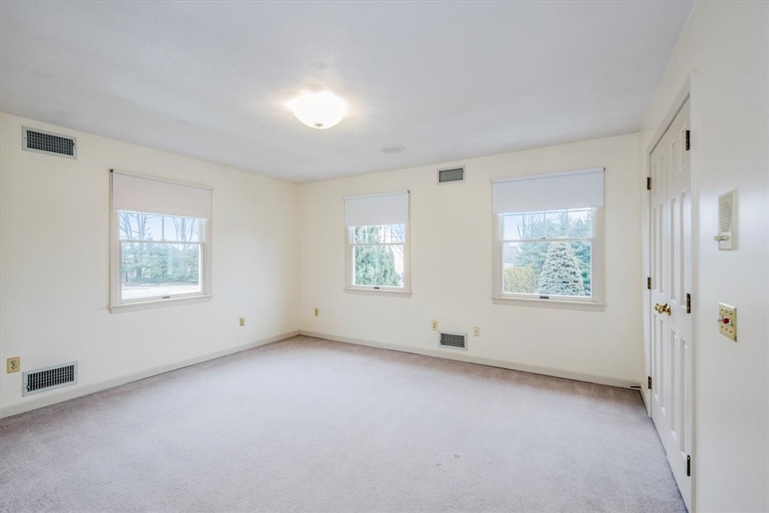5 High Ridge Drive Lincoln, RI 02865 - Photo 33 of 45 Gallery Image 33
