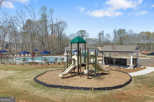 $436,990 | 5424 Aurora Trail, Flowery Branch, GA 30542