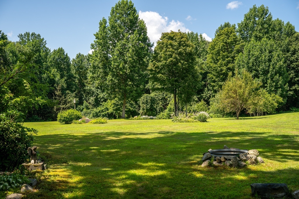 87 Southampton Road Westhampton, MA 01027 - Photo 8 of 42 Gallery Image 8