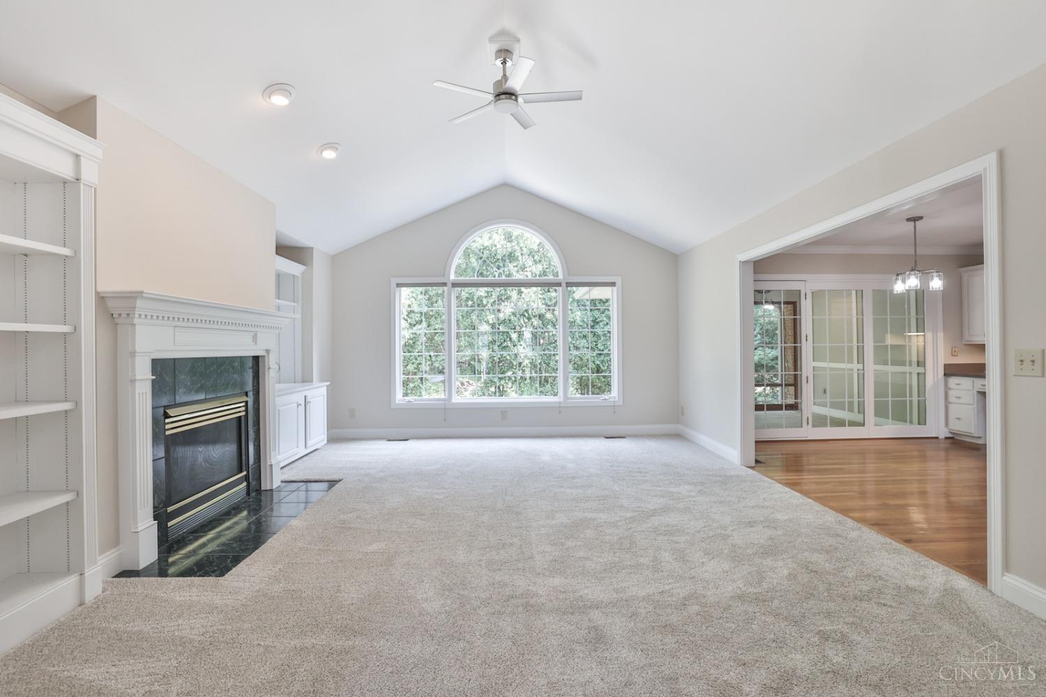 8771 Kenwood Road Blue Ash, OH 45242 - Photo 6 of 39